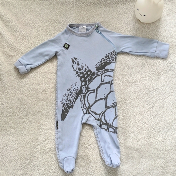 Three footed onesie pajamas size 0-3 months - Picture 2 of 7